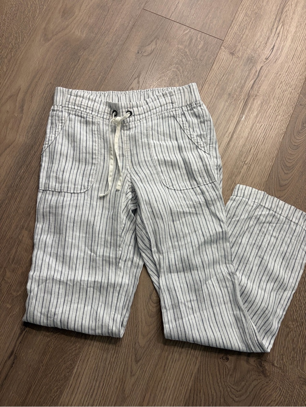 Women’s athleta  Casual Drawstring Linen Stripe Pants - White/gray size 4